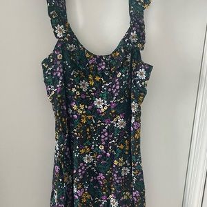 Old navy flutter sleeve dress